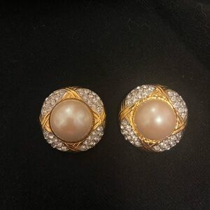 AFJ  Vintage Gold and Pearl clip Earrings